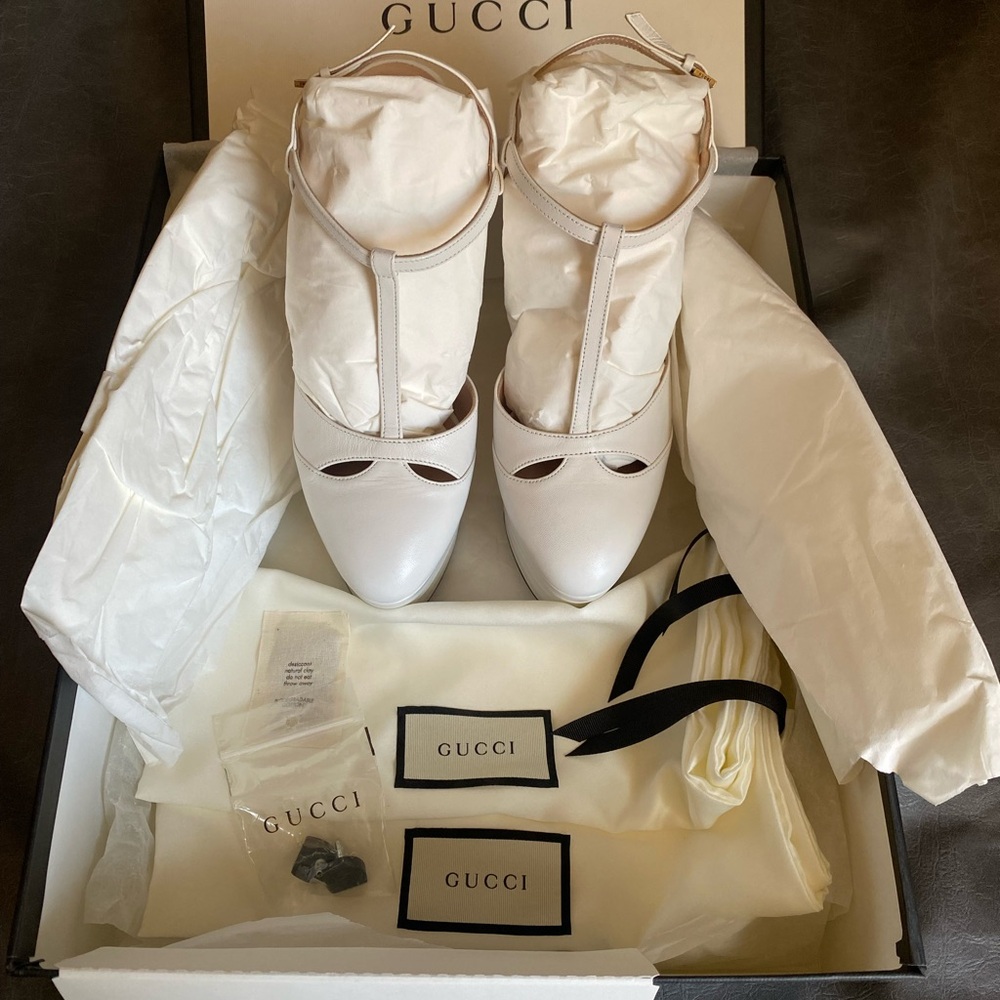 Gucci NWT White Ivory Angel T-Strap Platform Shoes 36.5 Made in Italy